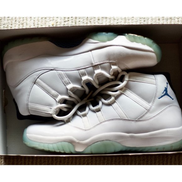 Jordan Retro 11 "Legend Blue" |  SIZE 12 - Picture 2 of 2